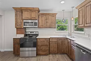 107 S Flower Ln, Chico, TX 76431 - Photo 10