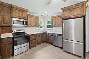 107 S Flower Ln, Chico, TX 76431 - Photo 12
