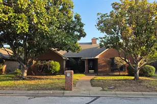 4401 Waycross Dr, Arlington, TX 76016 - Photo 1