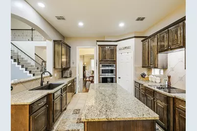 2113 Sandy Creek Drive, Frisco, TX 75033 - Photo 8