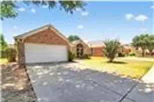 306 Branch Bend, Euless, TX 76039 - Photo 18