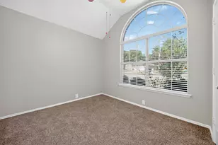306 Branch Bend, Euless, TX 76039 - Photo 4