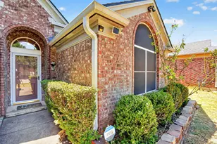 306 Branch Bend, Euless, TX 76039 - Photo 18