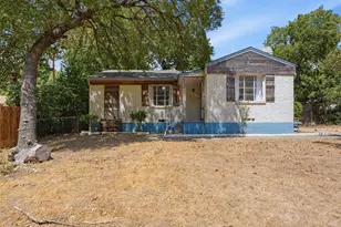 911 Reverchon Dr, Dallas, TX 75211 - Photo 2