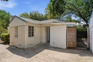 911 Reverchon Dr, Dallas, TX 75211 - Photo 20