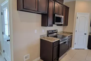 108 Canales Cir, Greenville, TX 75401 - Photo 8