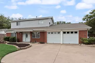 244 Palomino Dr, Saginaw, TX 76179 - Photo 2