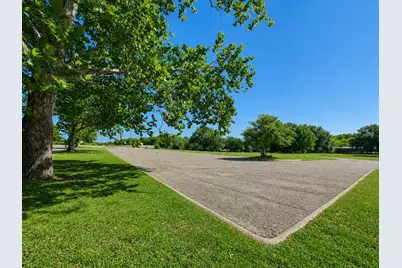 105 Memorial Drive, Denison, TX 75020 - Photo 8