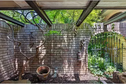 4204 Ledgeview Road, Fort Worth, TX 76109 - Photo 4
