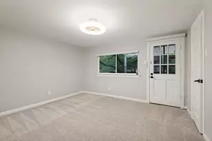 1801 Green Oaks Dr, Irving, TX 75061 - Photo 16