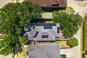 2203 Meadowstone Dr, Carrollton, TX 75006 - Photo 4