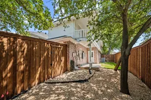 2203 Meadowstone Dr, Carrollton, TX 75006 - Photo 36