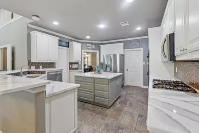6328 Creek Bluff Court, Sachse, TX 75048 - Photo 6