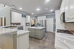 6328 Creek Bluff Ct, Sachse, TX 75048 - Photo 6