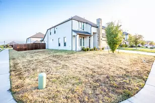659 Bethpage Dr, Red Oak, TX 75154 - Photo 2