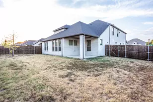 659 Bethpage Dr, Red Oak, TX 75154 - Photo 34