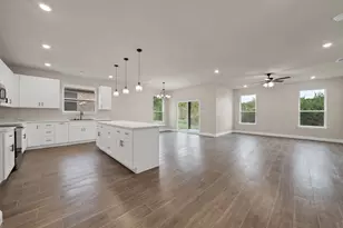 2210 San Saba Ct, Granbury, TX 76048 - Photo 8