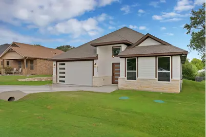 2210 San Saba Court, Granbury, TX 76048 - Photo 2