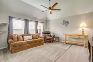 2721 Buffalo Run, Burleson, TX 76028 - Photo 18
