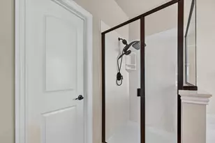 7863 Liverpool Ln, Irving, TX 75063 - Photo 32