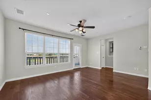 7863 Liverpool Ln, Irving, TX 75063 - Photo 8