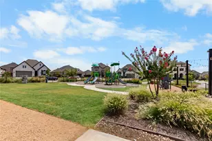 1229 Morgan Dr, Sherman, TX 75090 - Photo 32