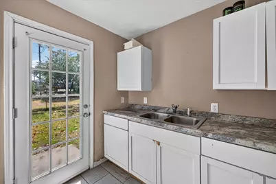 3933 Winfield Avenue, Fort Worth, TX 76109 - Photo 8
