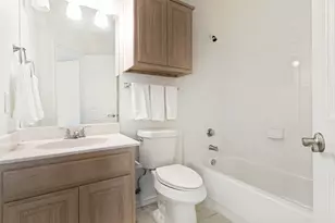 513 Creek Ct, Lewisville, TX 75067 - Photo 10