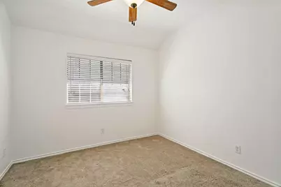 513 Creek Court, Lewisville, TX 75067 - Photo 10