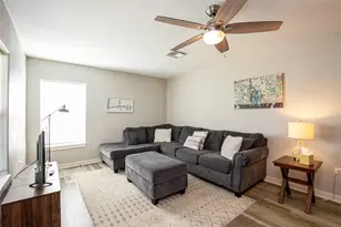1108 N 28th St, Waco, TX 76707 - Photo 2