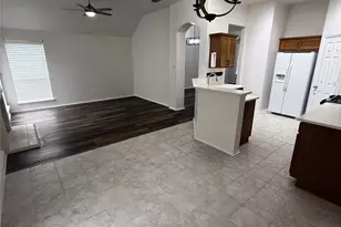 3860 Gillespie Dr, Carrollton, TX 75010 - Photo 10