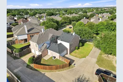 7449 Danbridge Lane, Frisco, TX 75035 - Photo 10