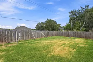 922 Pecos River Dr, Granbury, TX 76048 - Photo 24