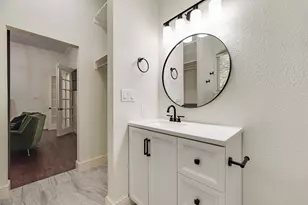 10769 Kingsford Ln, Frisco, TX 75035 - Photo 6