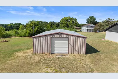 1901 E Texas Street, Denison, TX 75021 - Photo 18