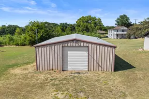 1901 E Texas St, Denison, TX 75021 - Photo 18