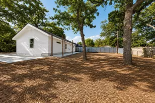 1005 Winnie St, Fort Worth, TX 76112 - Photo 12