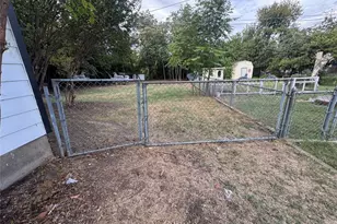 204 Live Oak Ln, Weatherford, TX 76086 - Photo 18
