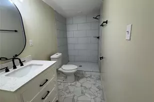 204 Live Oak Ln, Weatherford, TX 76086 - Photo 10