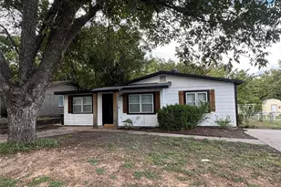 204 Live Oak Ln, Weatherford, TX 76086 - Photo 1