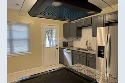 204 Live Oak Lane, Weatherford, TX 76086 - Photo 6