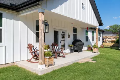 209 Lanai Drive, Runaway Bay, TX 76426 - Photo 28