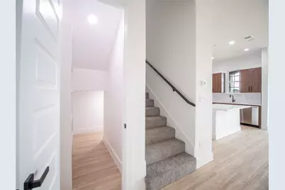 3453 Sanjeev Drive, Irving, TX 75060 - Photo 10