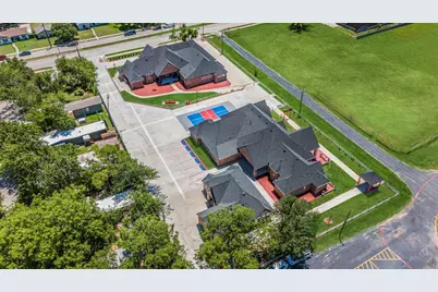 703 E Oates Road, Garland, TX 75043 - Photo 4