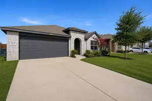 505 Bermuda Ave, Lancaster, TX 75146 - Photo 4