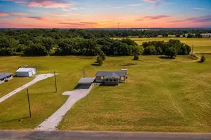 316 Joanne Dr, Gholson, TX 76705 - Photo 2