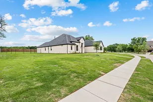116 Oak Grove Ln, Boyd, TX 76023 - Photo 2