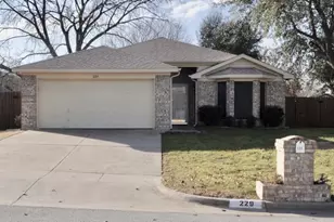229 Lancelot Dr, Weatherford, TX 76086 - Photo 1