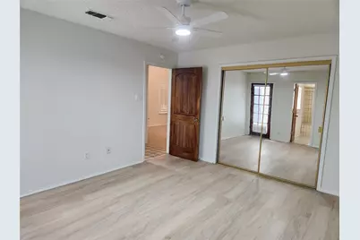 1425 Palmnold Circle W, Fort Worth, TX 76120 - Photo 16