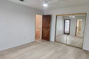 1425 Palmnold Cir W, Fort Worth, TX 76120 - Photo 16